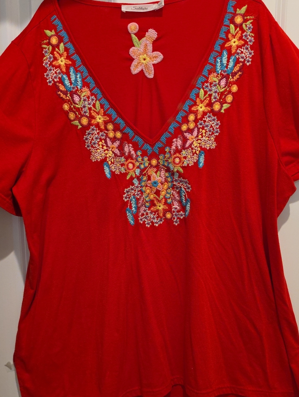 Solitaire Red V-Neck Embroidered Floral Soft Tee 2x